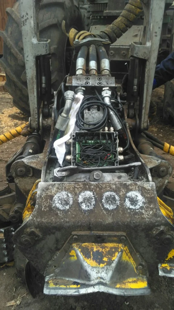 Выездной ремонт спецтехники в Поставском районе