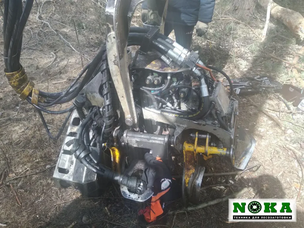 Установка гидрораспределителя харвестерной головы первого поколения