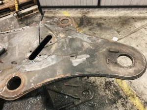 Ремонт проушины стрелы гидроманипулятора ОМТЛ-120