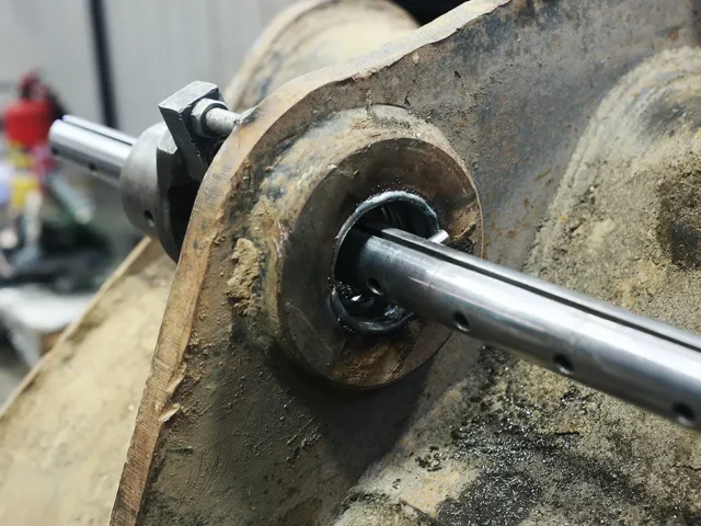 Восстановление проушин ковша экскаватора JSB-160