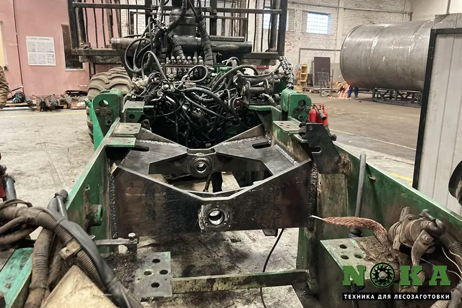 Ремонт опоры балансирной рамки Амкодор 2661