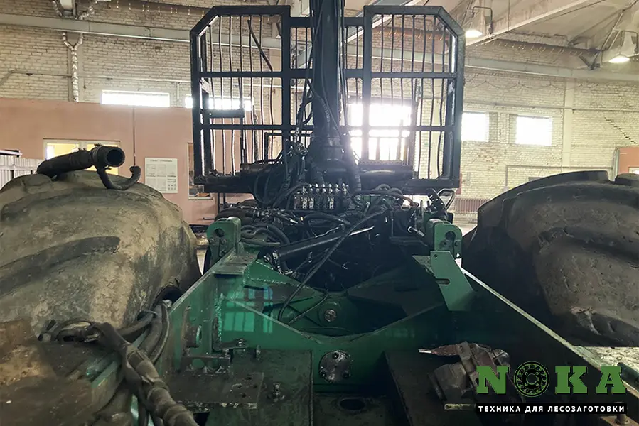 Ремонт опоры балансирной рамки Амкодор 2661